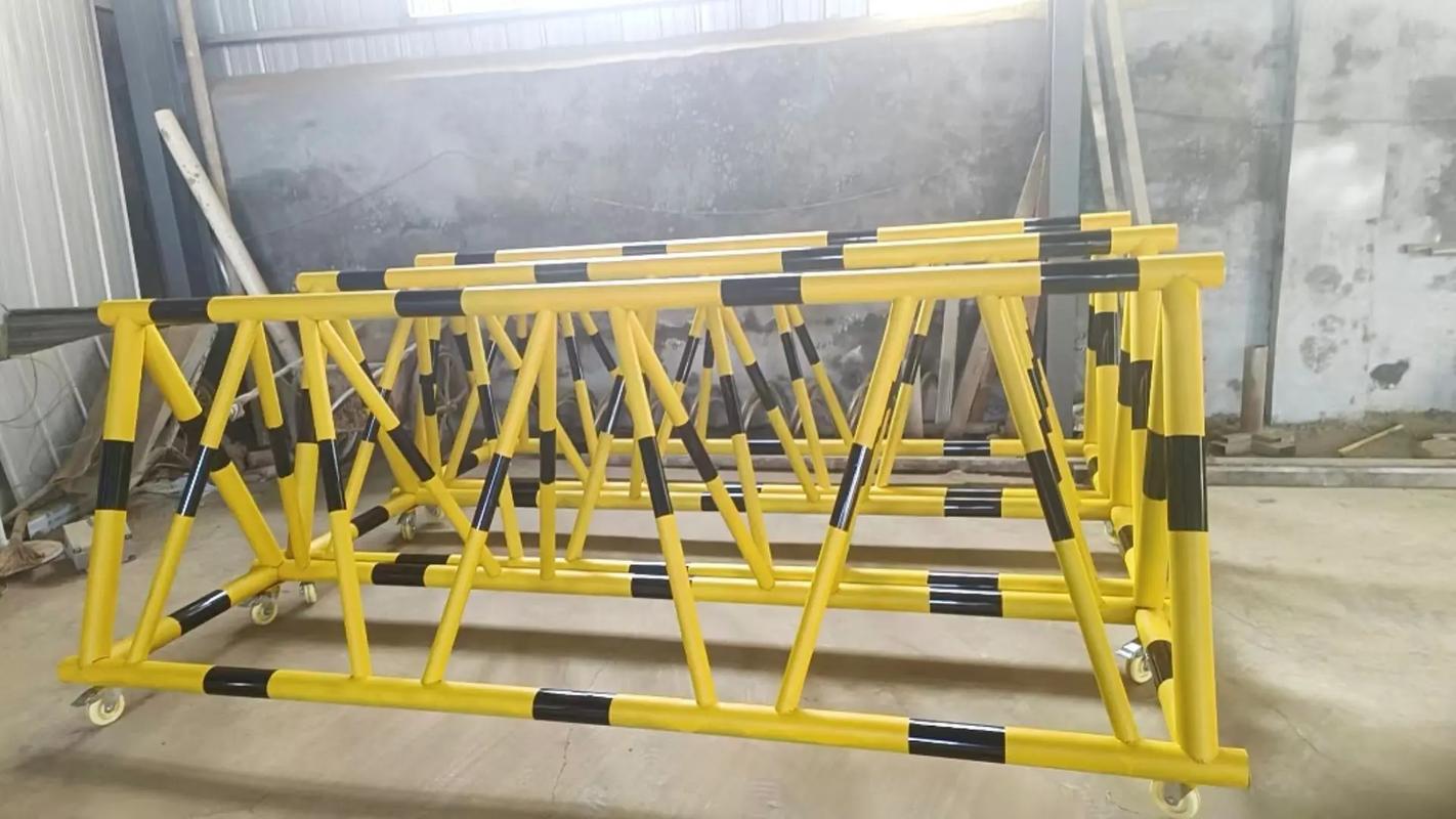 防沖撞設施.防沖撞升降柱,拒馬,破胎器,路障機專業(yè)供應商,各